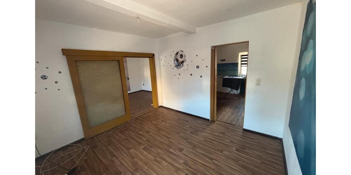 Großzügiges Haus, ruhiges Mitwohnen Zur Untermiete. 3 zimmer