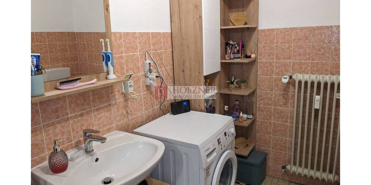 Etagenwohnung Kumhausen - 2 Zimmer, 65 m&sup2;, 650&euro; | Angebot:26143245