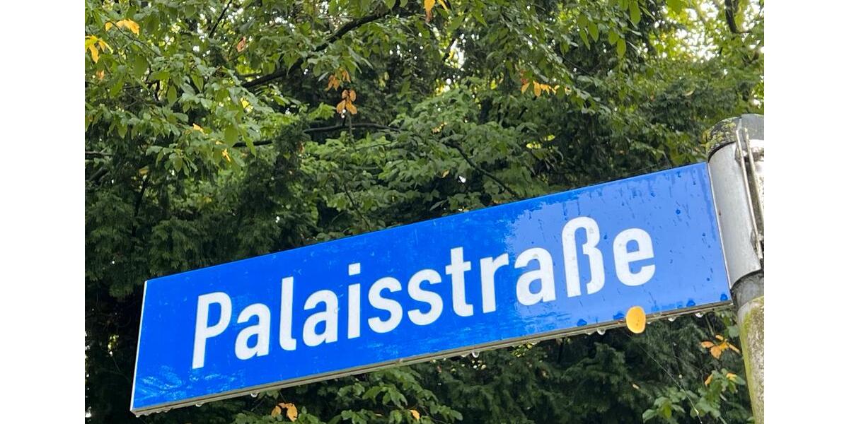 Dachgeschoßwohnung Detmold - 2.5 Zimmer, 64 m&sup2;, 896&euro; | Angebot:24869992