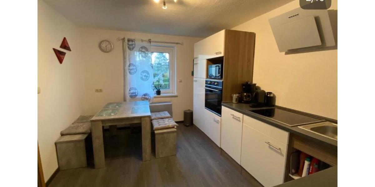 Etagenwohnung Bernsdorf - 2 Zimmer, 50 m&sup2;, 300&euro; | Angebot:24360380
