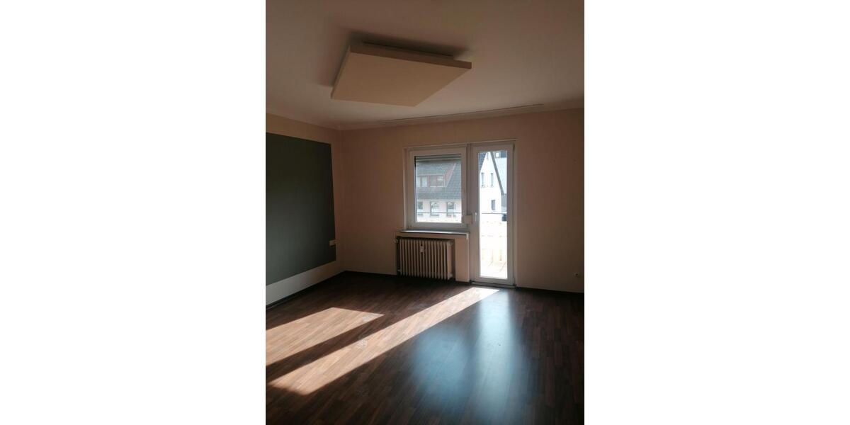 Etagenwohnung Morschen - 3 Zimmer, 90 m&sup2;, 710&euro; | Angebot:26024525