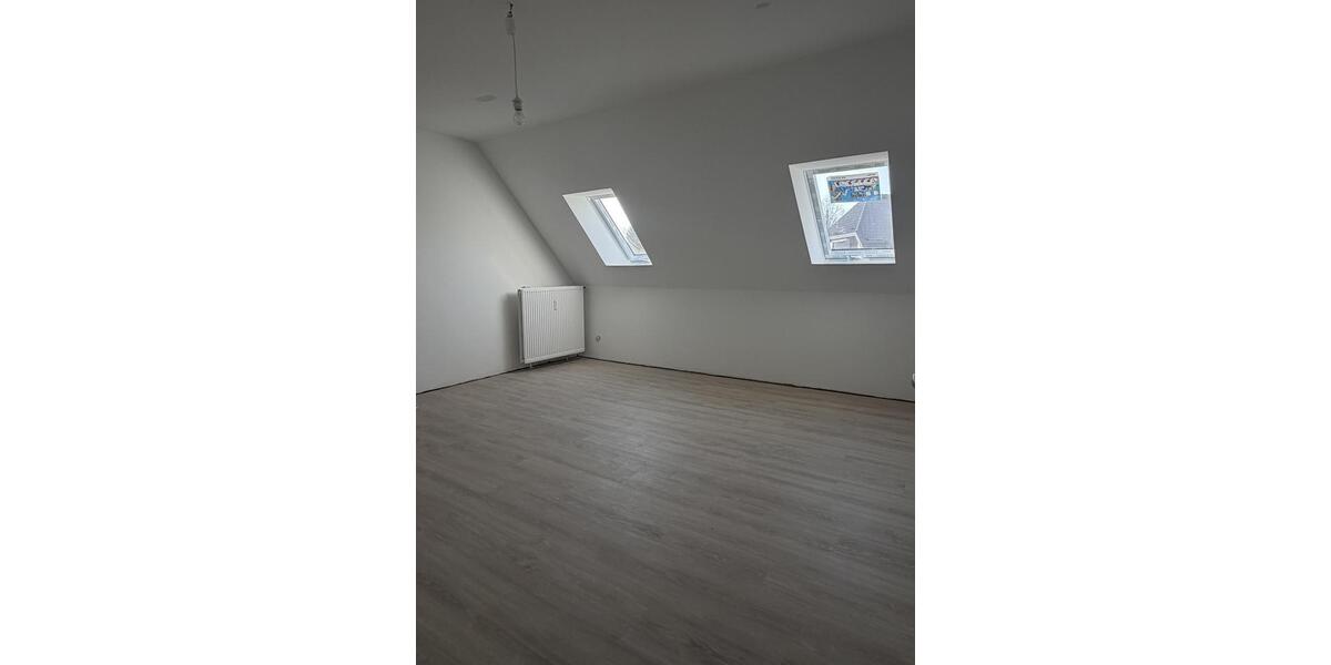 Etagenwohnung Salzhausen - 3.5 Zimmer, 110 m&sup2;, 1.300&euro; | Angebot:26631025