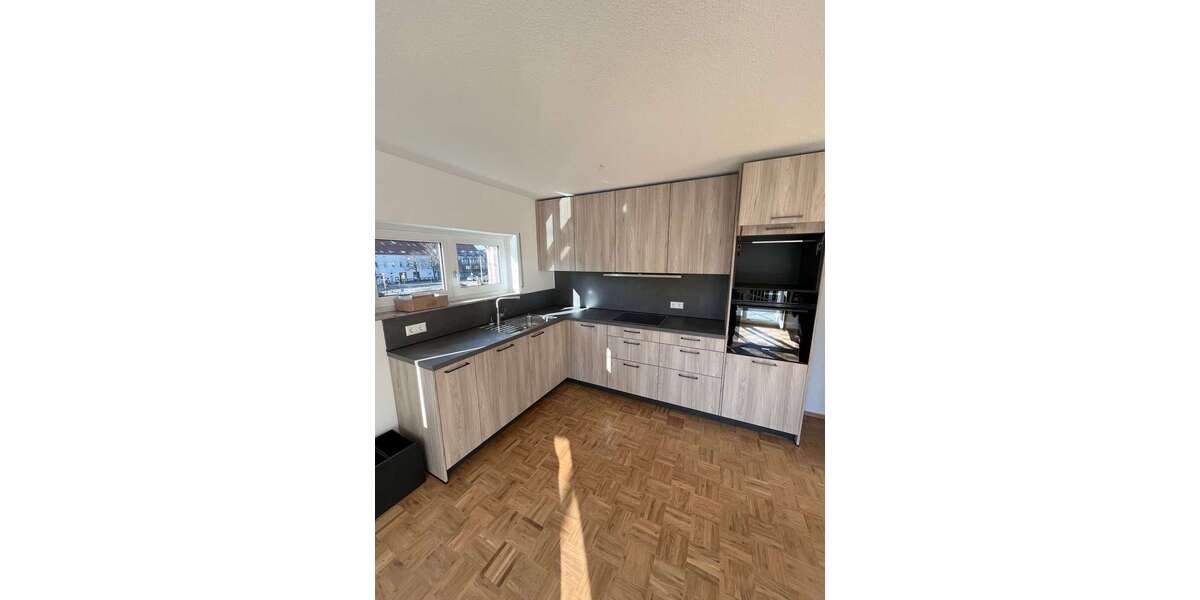 Etagenwohnung Kirchheim - 4 Zimmer, 103 m&sup2;, 1.450&euro; | Angebot:25424066