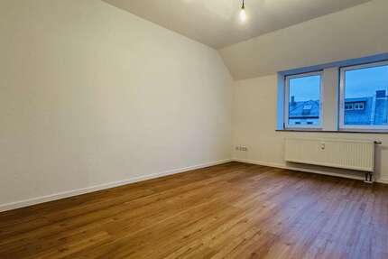 Wohnung zum Mieten in Chemnitz 710 € 99.61 m² 5 zimmer