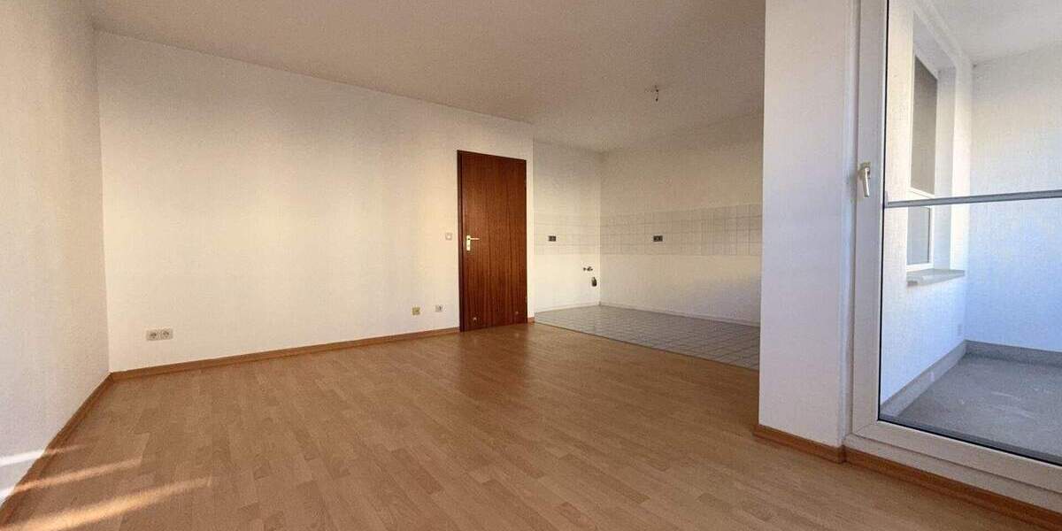 Etagenwohnung Crimmitschau - 2 Zimmer, 51 m&sup2;, 320&euro; | Angebot:25680254