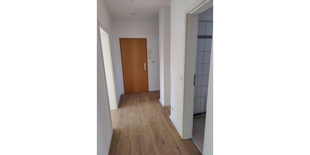 Hochparterre Gröningen - 4 Zimmer, 75 m&sup2;, 450&euro; | Angebot:26017868
