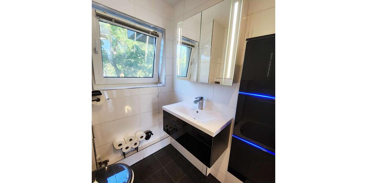 Etagenwohnung Köln Kalk - 4 Zimmer, 111 m&sup2;, 1.500&euro; | Angebot:26705743