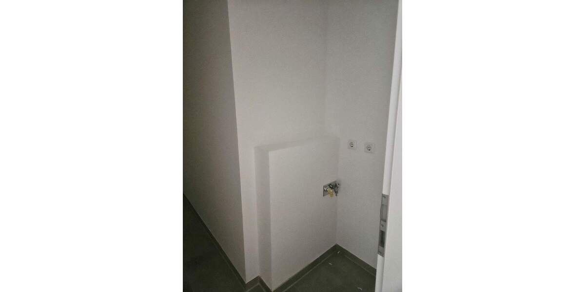 Etagenwohnung Stuttgart Untertürkheim - 3 Zimmer, 84 m&sup2;, 1.490&euro; | Angebot:23941553