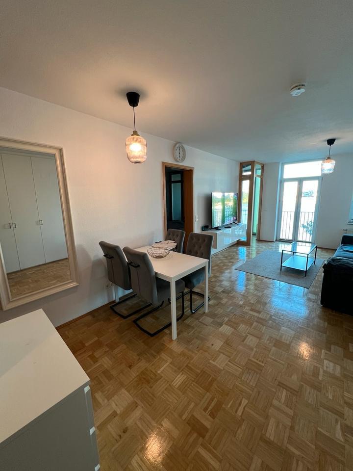 Vollmöblierte 2,5 Zimmer Wohnung mit Stellplatz zur Untermiete. zimmer