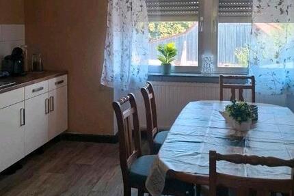 Wohnung Heusweiler - 4 Zimmer, 120 m&sup2;, 50&euro; | Angebot:24591377