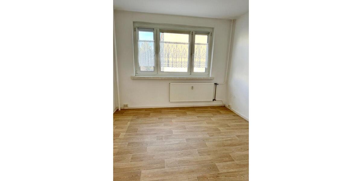 Etagenwohnung Borna - 3 Zimmer, 59 m&sup2;, 288&euro; | Angebot:24946760
