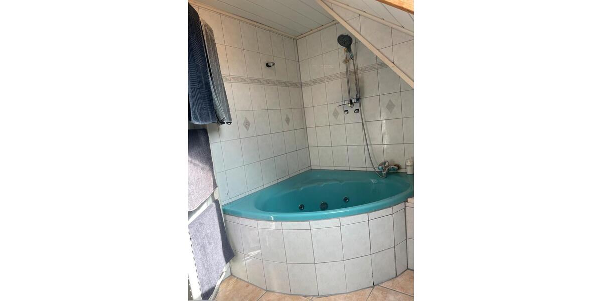 Dachgeschoßwohnung Bräunlingen - 2 Zimmer, 45 m&sup2;, 450&euro; | Angebot:26047557