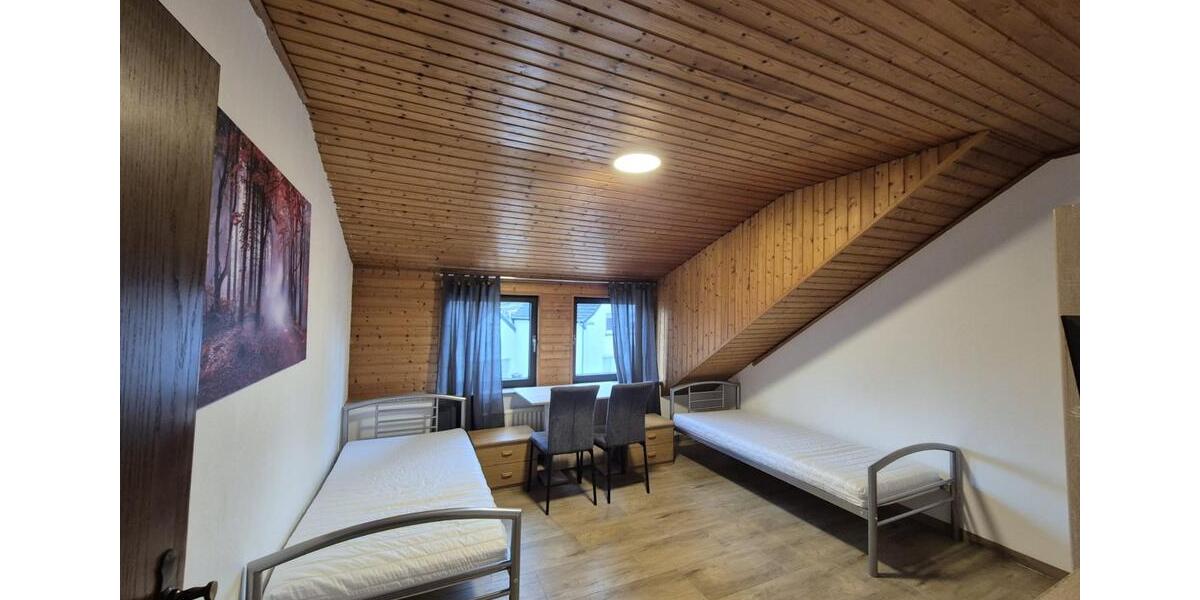 Wohnen auf Zeit Heinsberg - 5 Zimmer, 100 m&sup2;, 600&euro; | Angebot:23762367
