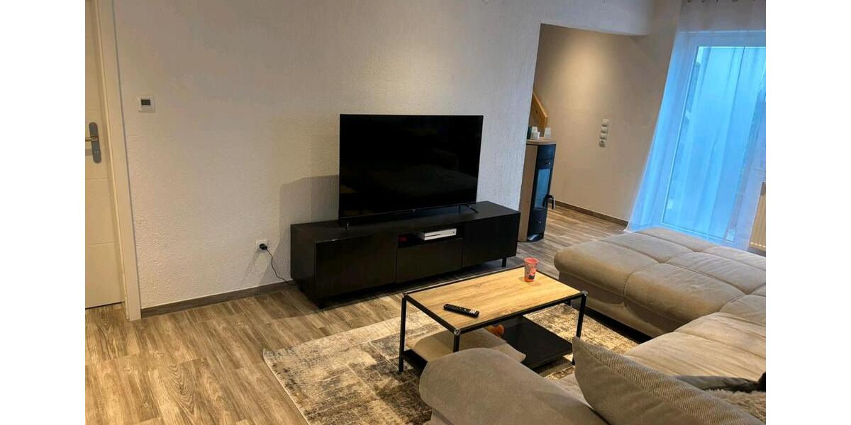 Erdgeschoßwohnung Waldachtal - 5 Zimmer, 100 m&sup2;, 1.000&euro; | Angebot:25852592