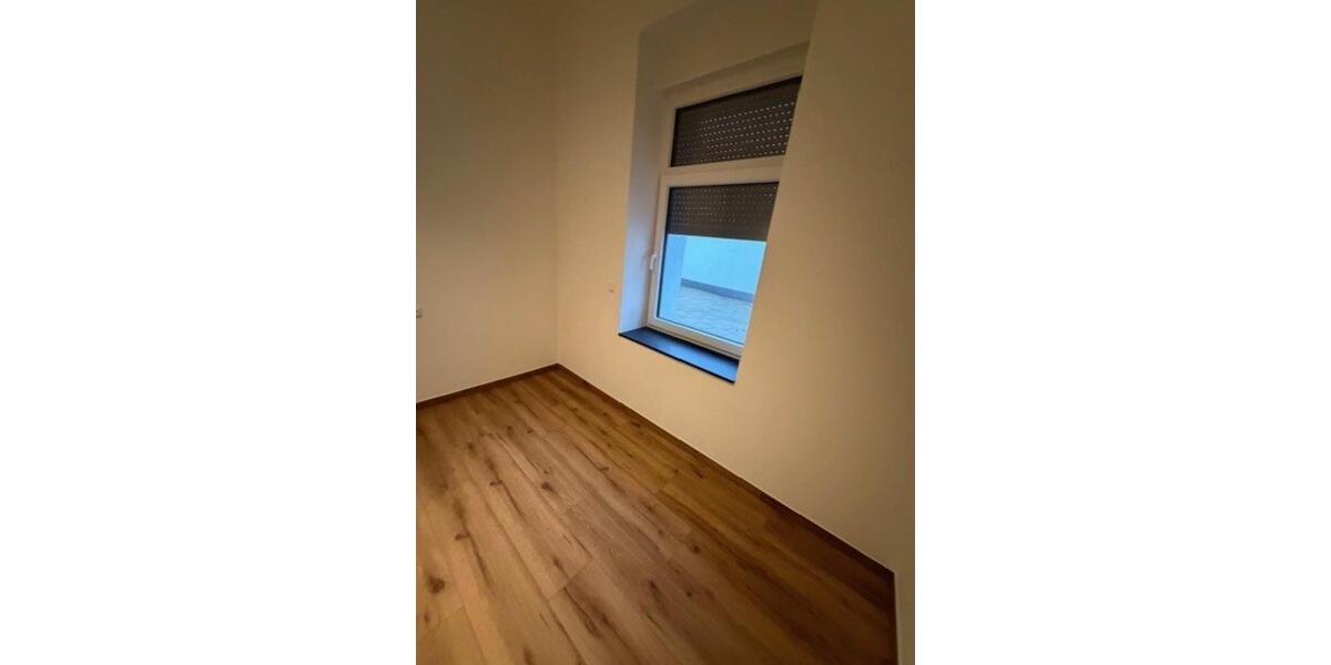 Erdgeschoßwohnung Mönchengladbach West - 3 Zimmer, 70 m&sup2;, 1.100&euro; | Angebot:24676945