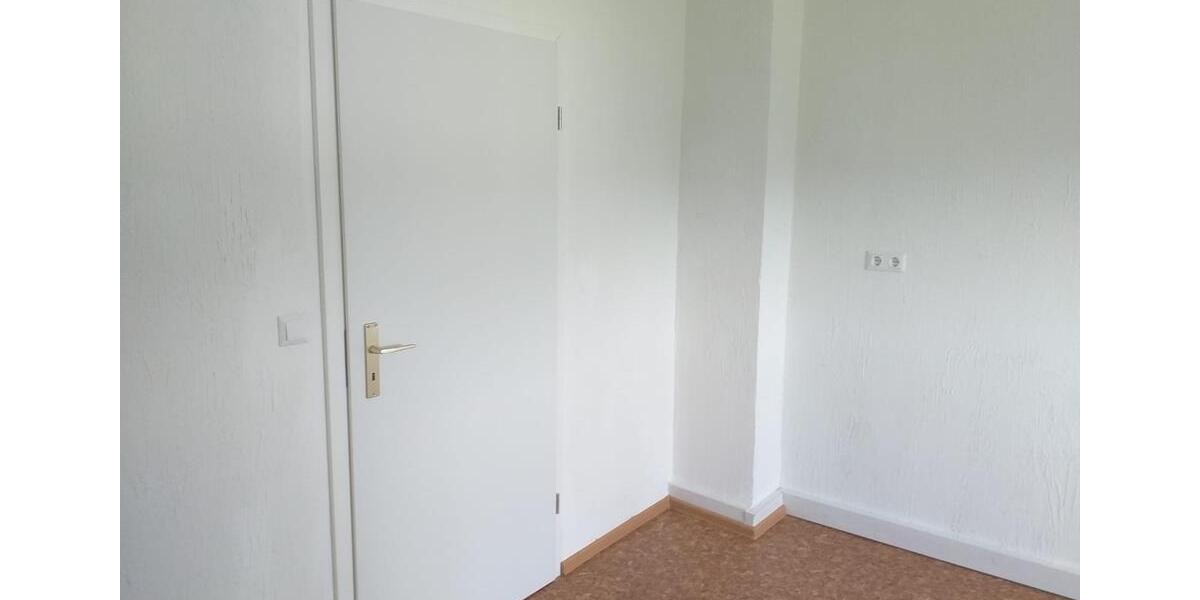 Etagenwohnung Idar-Oberstein Oberstein - 1 Zimmer, 34 m&sup2;, 297&euro; | Angebot:25636480