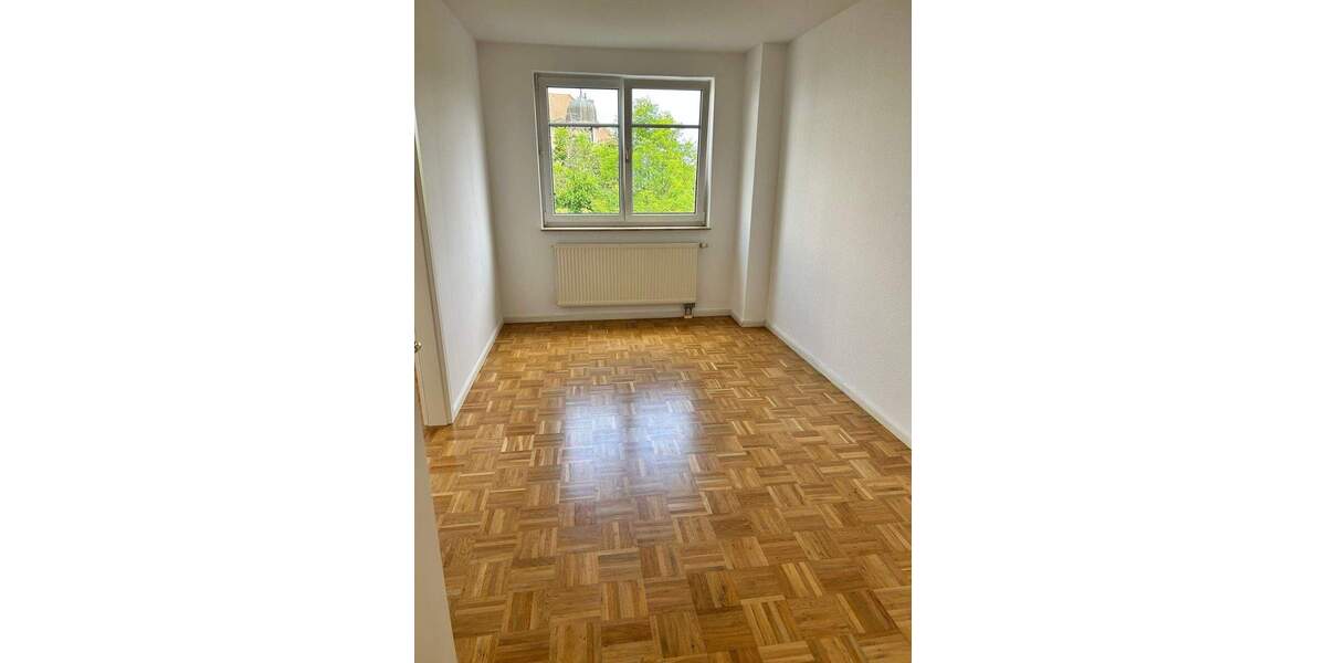 Etagenwohnung Augustusburg - 5 Zimmer, 137 m&sup2;, 825&euro; | Angebot:26037489