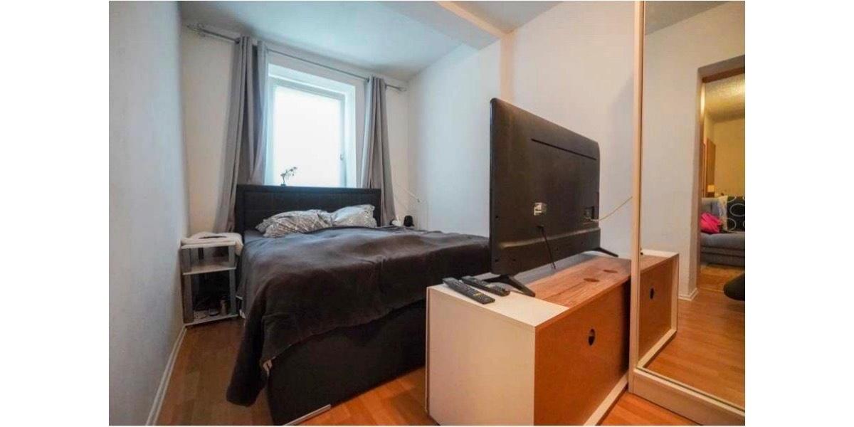 Große 4–5-Zimmer-Wohnung mit Terrasse & Stellplatz 5 zimmer