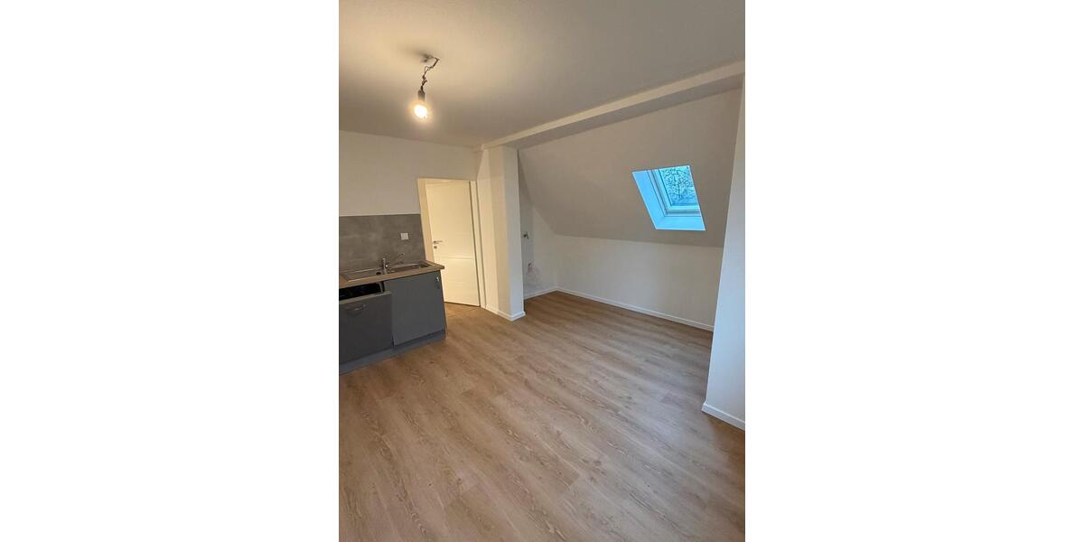 Dachgeschoßwohnung Uelzen - 2 Zimmer, 70 m&sup2;, 700&euro; | Angebot:26255717