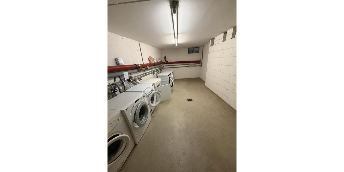 Etagenwohnung Weinheim - 4 Zimmer, 150 m&sup2;, 1.980&euro; | Angebot:26548955