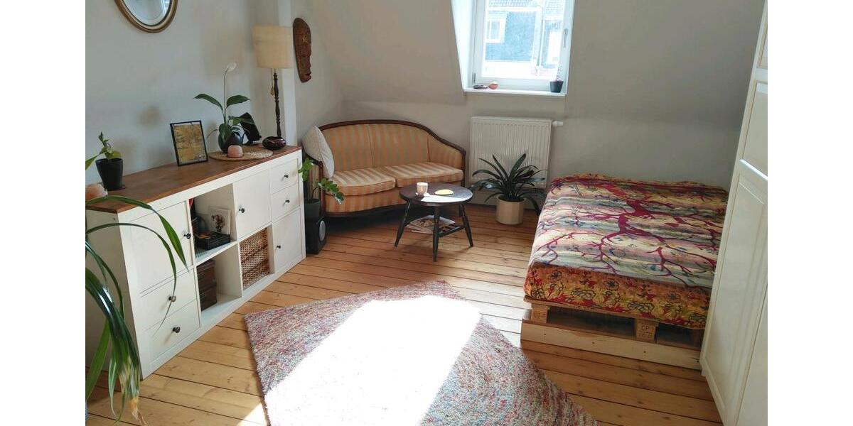 Etagenwohnung Darmstadt Darmstadt-Nord - 4 Zimmer, 42 m&sup2;, 700&euro; | Angebot:25089163