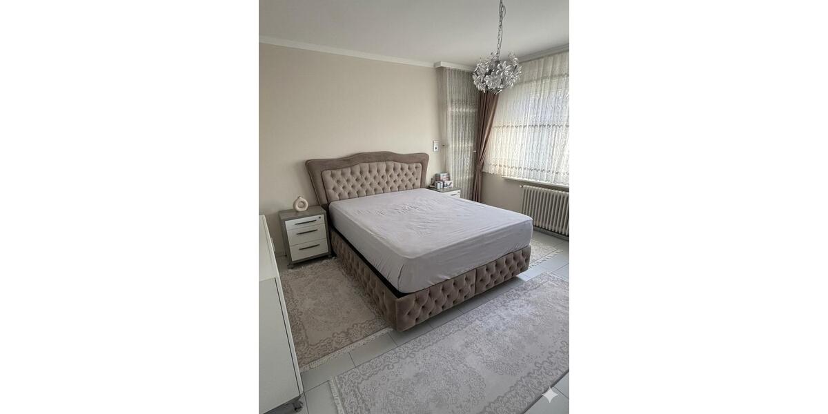 Etagenwohnung Hilchenbach - 3 Zimmer, 95 m&sup2;, 1.200&euro; | Angebot:26278498