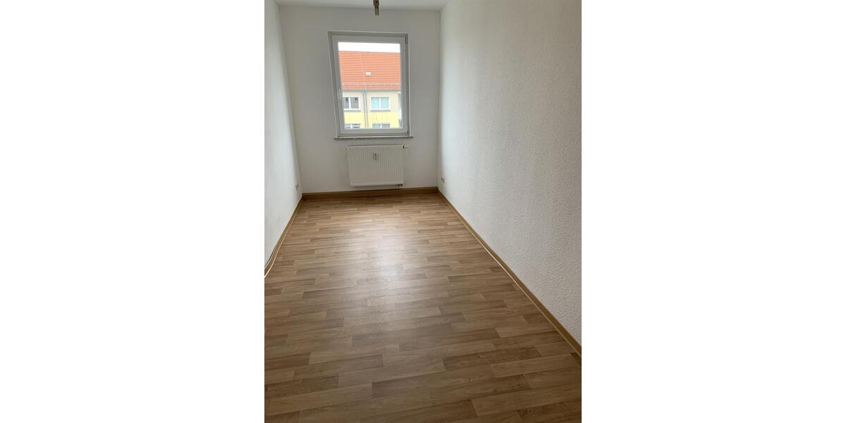 Erdgeschoßwohnung Kamenz - 3 Zimmer, 61 m&sup2;, 425&euro; | Angebot:25058155