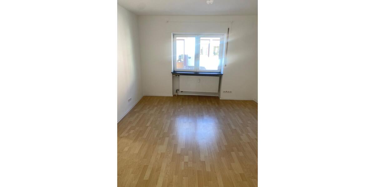 Erdgeschoßwohnung Stutensee - 2 Zimmer, 70 m&sup2;, 700&euro; | Angebot:25612151
