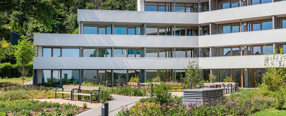 Etagenwohnung Hofheim - 2 Zimmer, 70 m&sup2;, 1.390&euro; | Angebot:24455915