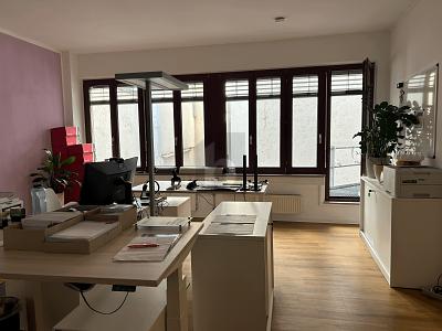 REPRÄSENTATIV IN ANGESAGTER LAGE 2 zimmer