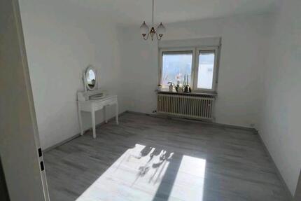 Gemütliche 2 Zimmer Wohnung in Ludwigshafen, Mundenheim.