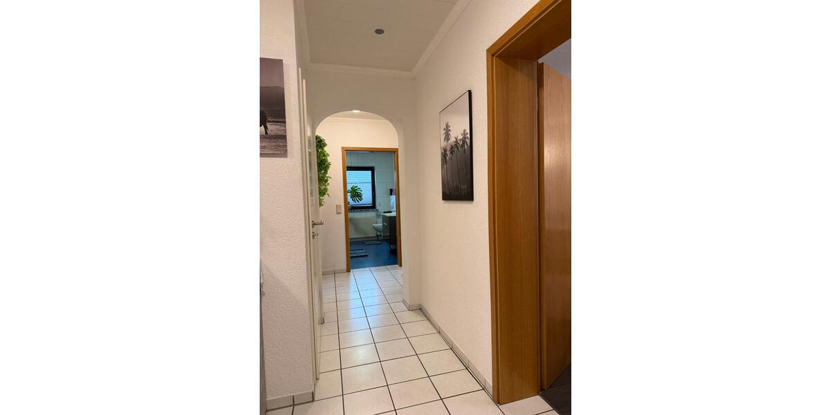 Etagenwohnung Merenberg - 5 Zimmer, 170 m&sup2;, 1.350&euro; | Angebot:26155183