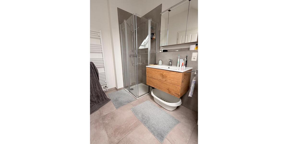 Etagenwohnung Rastede - 3 Zimmer, 75 m&sup2;, 1.250&euro; | Angebot:25843958