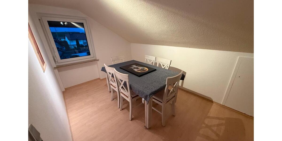 Dachgeschoßwohnung Mindelheim - 3 Zimmer, 60 m&sup2;, 990&euro; | Angebot:26671339
