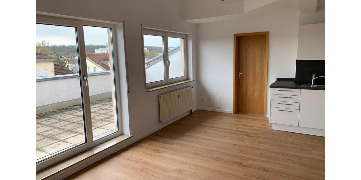 Dachgeschoßwohnung Vaihingen an der Enz - 2 Zimmer, 73 m&sup2;, 990&euro; | Angebot:24801961