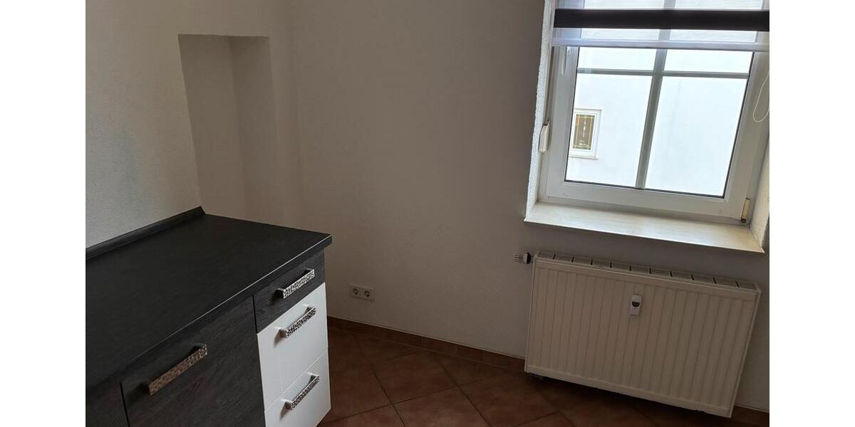 Etagenwohnung Raguhn-Jeßnitz Jeßnitz (Anhalt) - 2 Zimmer, 61 m&sup2;, 360&euro; | Angebot:25944856