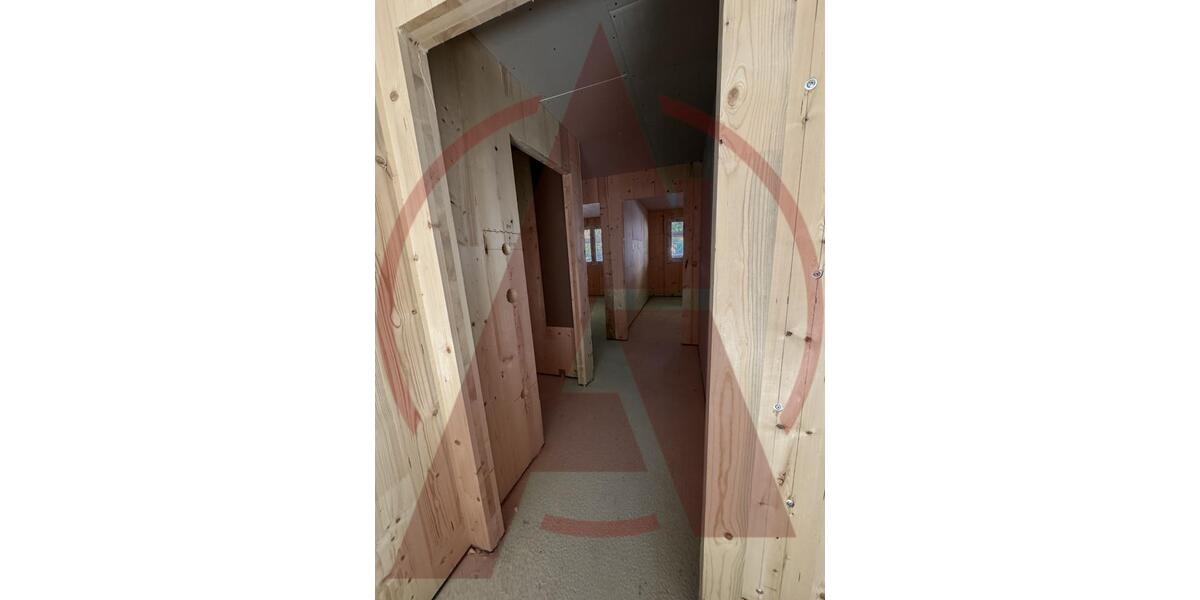 Dachgeschoßwohnung Lingen (Ems) Damaschke - 3 Zimmer, 88 m&sup2;, 1.150&euro; | Angebot:24919011