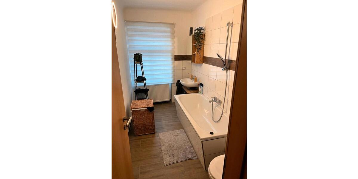 Etagenwohnung Bad Langensalza - 3 Zimmer, 73 m&sup2;, 475&euro; | Angebot:25875641