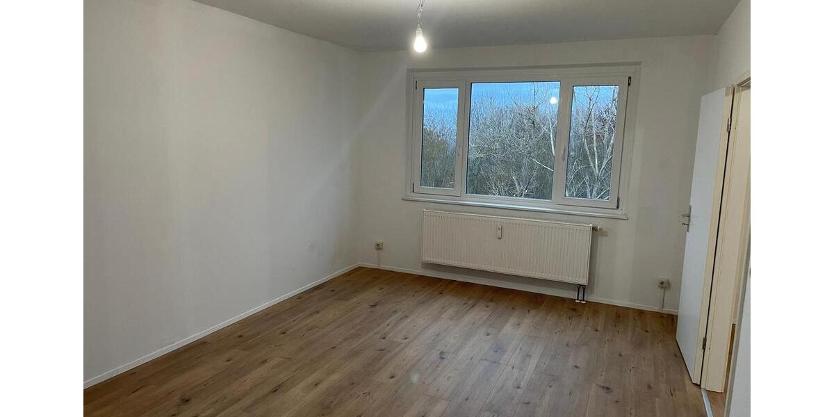 Etagenwohnung Apolda - 2 Zimmer, 75 m&sup2;, 545&euro; | Angebot:26337118