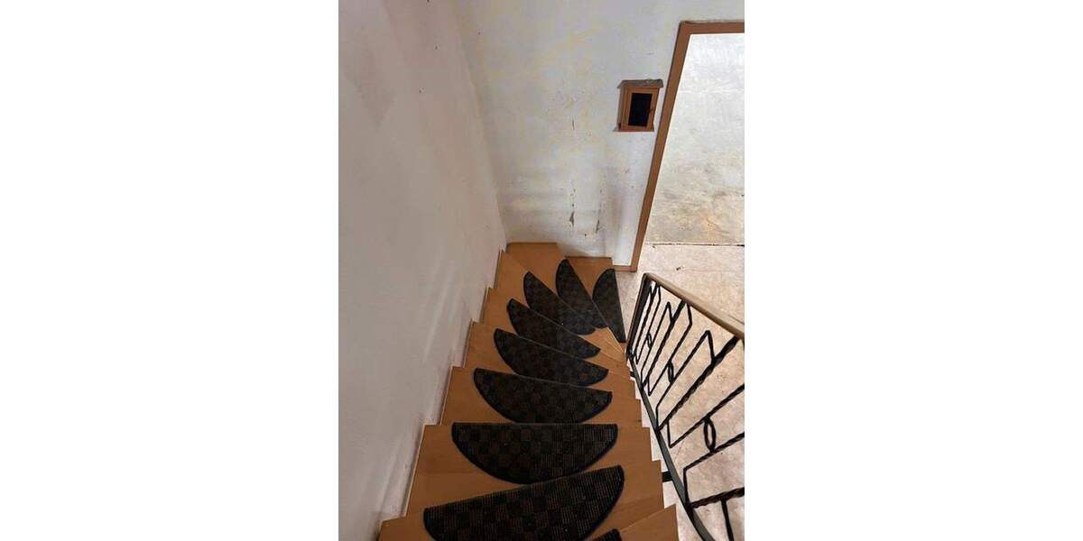 Besichtigung, So. 25.01.13-14 UHR Grosses EFH, 4 Zi., 120 qm, 795 qm Grund, 1.250 € NKM 4 zimmer