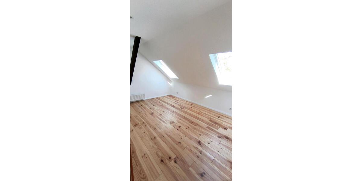 Etagenwohnung Hage - 2 Zimmer, 98 m&sup2;, 900&euro; | Angebot:20657947