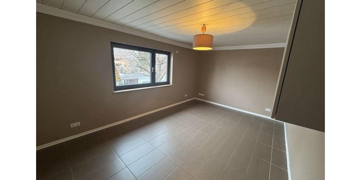 Maisonettenwohnung Ludwigshafen am Rhein Edigheim - 5 Zimmer, 130 m&sup2;, 1.850&euro; | Angebot:25655461