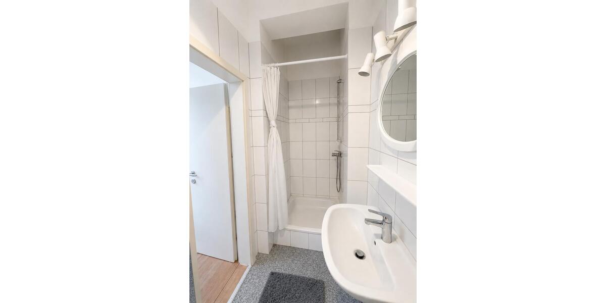 Etagenwohnung Köln Innenstadt - 1 Zimmer, 20 m&sup2;, 120&euro; | Angebot:26701735
