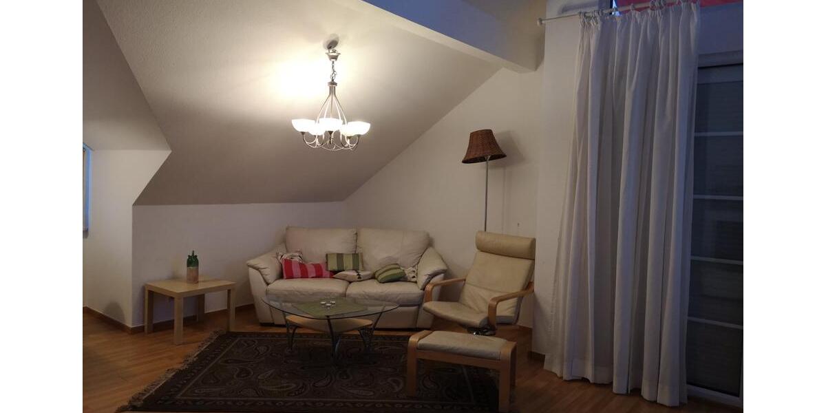 Dachgeschoßwohnung Adelsdorf - 2 Zimmer, 63 m&sup2;, 980&euro; | Angebot:25844281