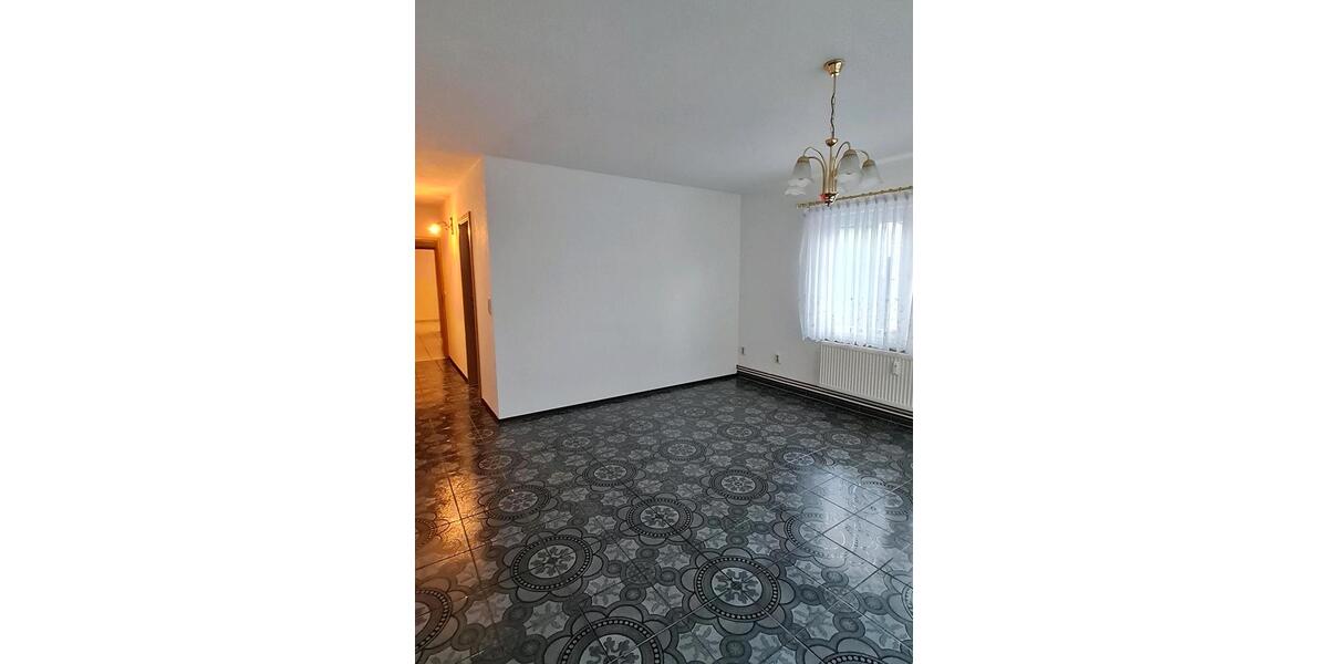 Erdgeschoßwohnung Kölleda - 3 Zimmer, 78 m&sup2;, 736&euro; | Angebot:24570970