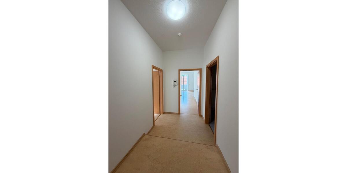 Etagenwohnung Neuötting - 2 Zimmer, 92 m&sup2;, 860&euro; | Angebot:26675800