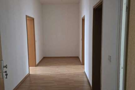 Wohnung Halle Damaschkestraße - 2 Zimmer, 57 m&sup2;, 408&euro; | Angebot:27293648