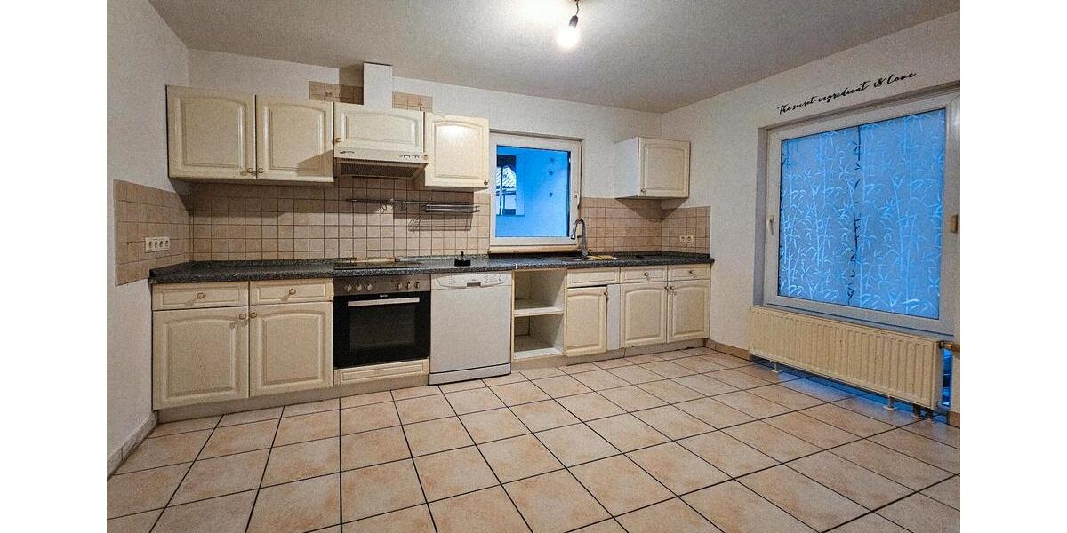 Etagenwohnung Frankenthal (Pfalz) - 4 Zimmer, 150 m&sup2;, 1.550&euro; | Angebot:25887792