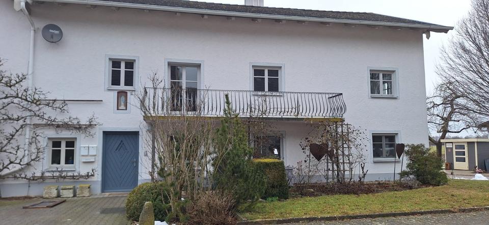 Etagenwohnung Schernfeld Birkhof - 4 Zimmer, 90 m&sup2;, 900&euro; | Angebot:25177375