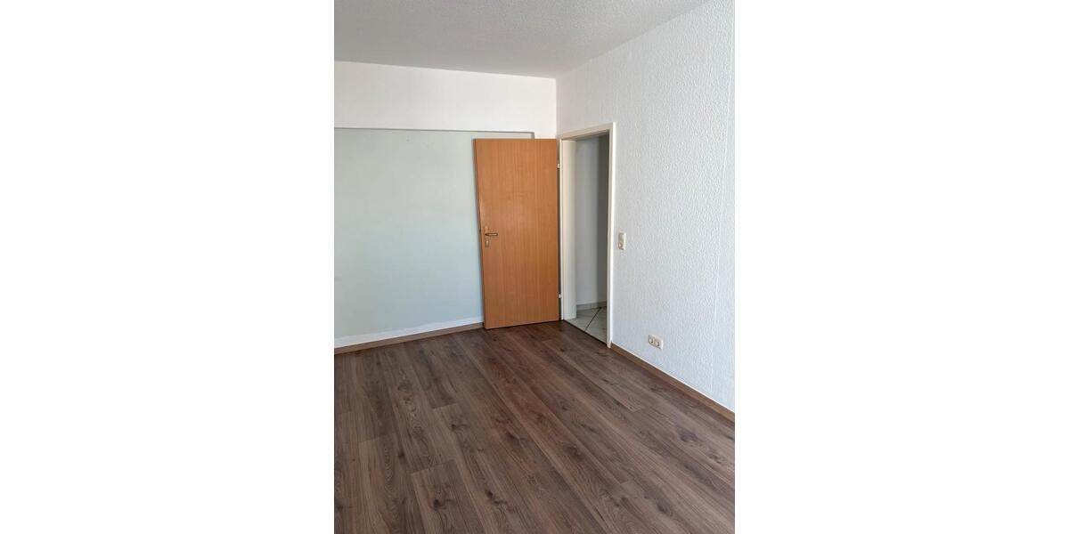 Etagenwohnung Hildesheim Himmelsthür - 3 Zimmer, 97 m&sup2;, 1.200&euro; | Angebot:26248093